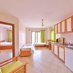 Minta Aparthotel 4*