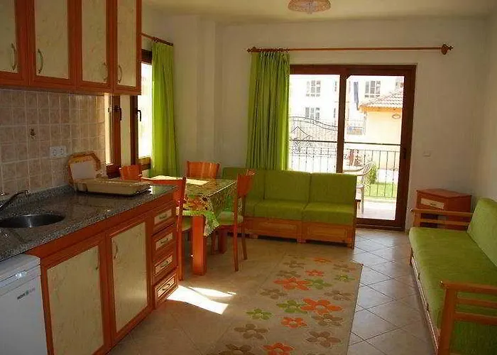 Minta Aparthotel 4*